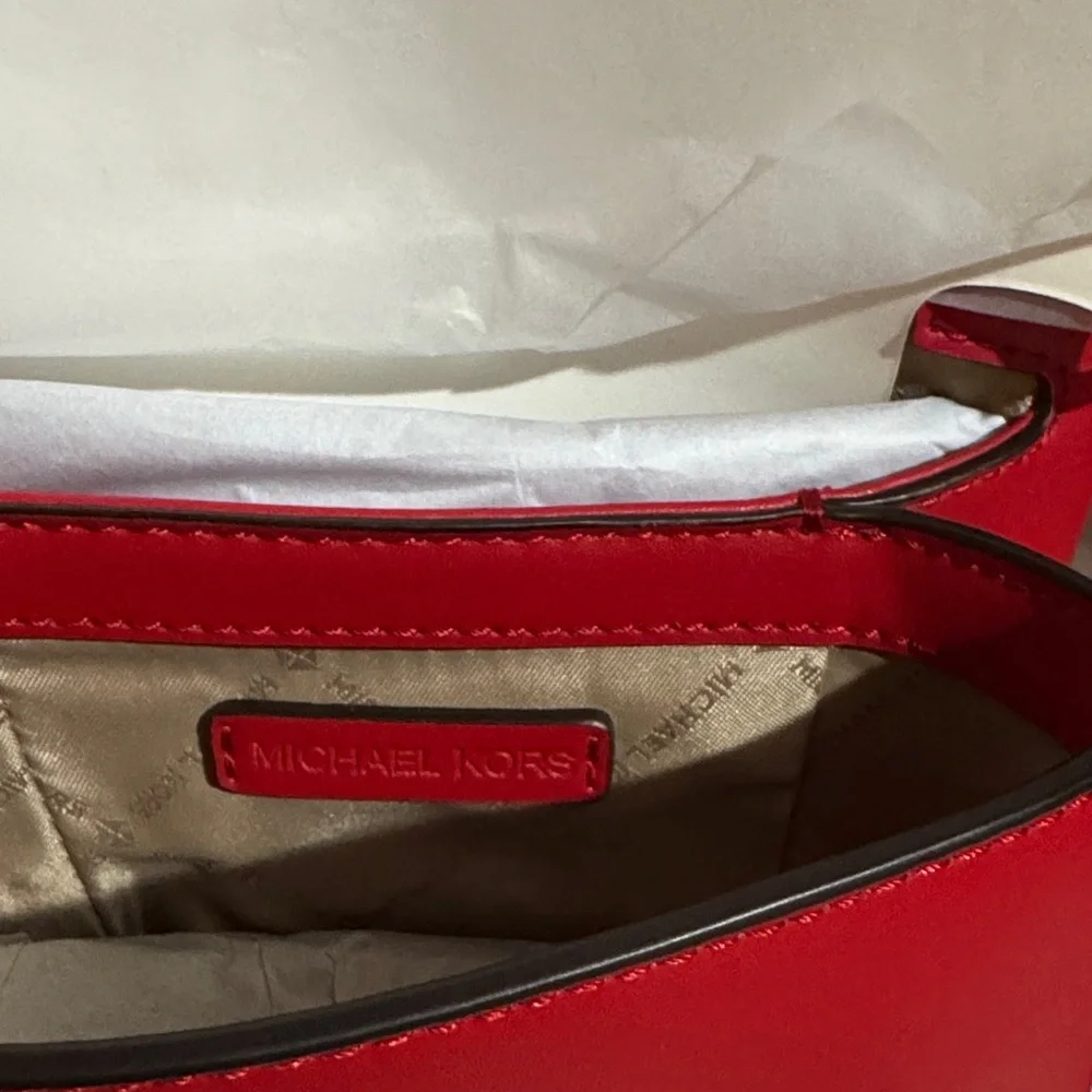 NWT Michael Kors Bright Red Crossbody/Shoulder Bag With Beautiful Gold Charms - Picture 6 of 16